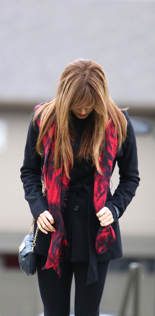 Aritzia Spencer Black Coat, Aritzia leggings, Marc Jacobs bag purse, red and black scarf target